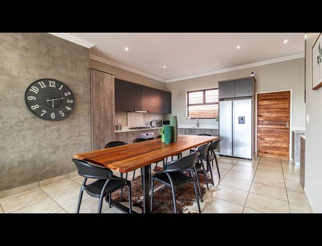 3 BEDROOM SIMPLEX FOR SALE IN SIX FOUNTAINS RESIDENTIAL ESTATE